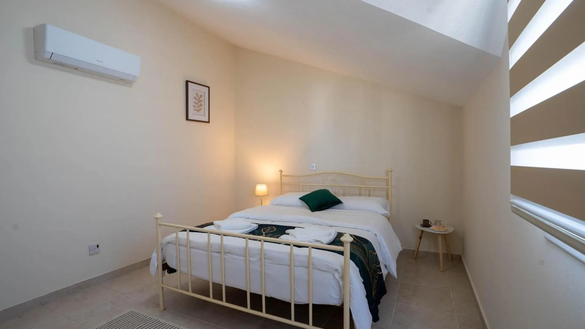 شقة Charming 3-Bed Duplex With Stunning Sea View لارنكا