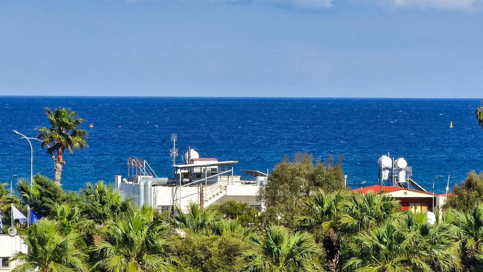 شقة Charming 3-Bed Duplex With Stunning Sea View لارنكا