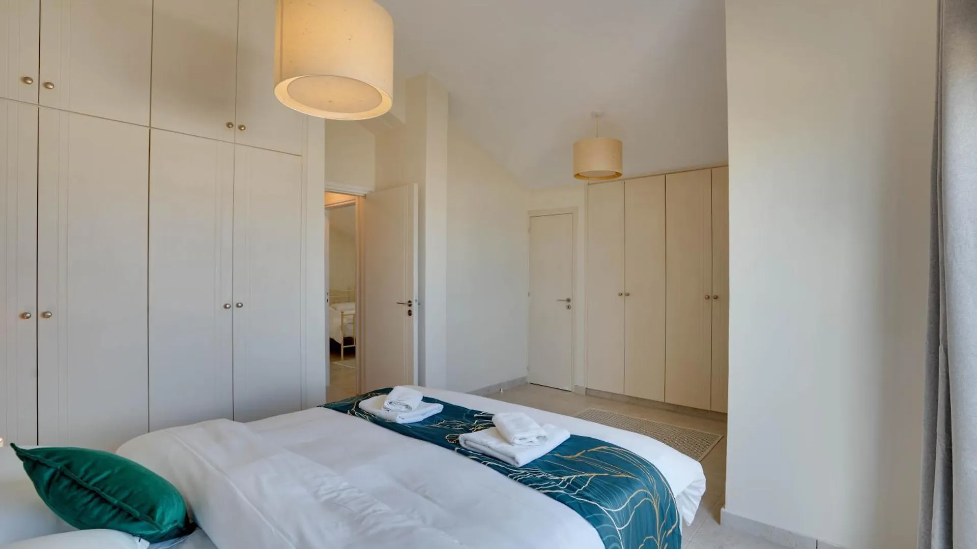 شقة Charming 3-Bed Duplex With Stunning Sea View لارنكا